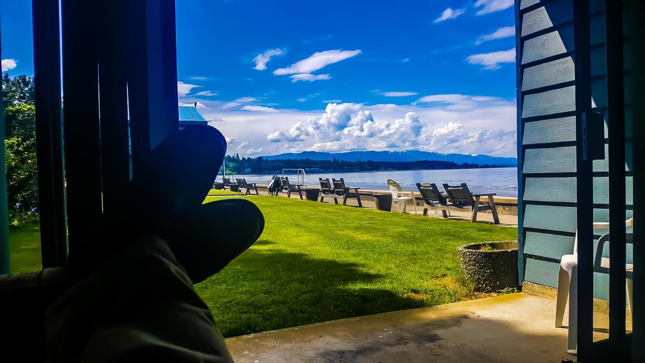 Sand Pebbles Inn Qualicum Beach Exteriér fotografie
