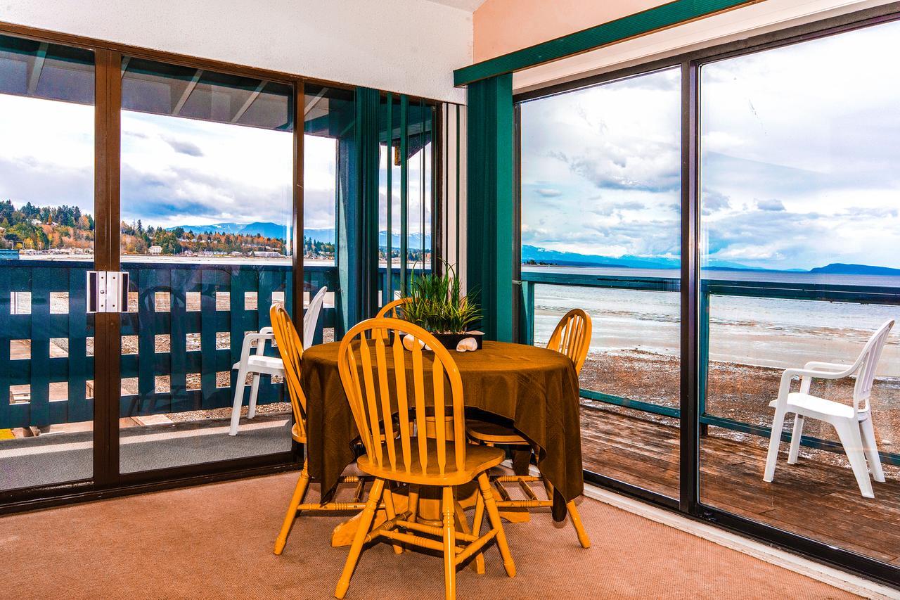 Sand Pebbles Inn Qualicum Beach Exteriér fotografie