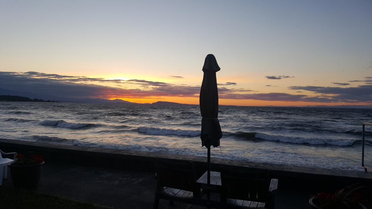 Sand Pebbles Inn Qualicum Beach Exteriér fotografie