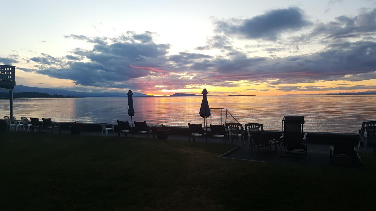 Sand Pebbles Inn Qualicum Beach Exteriér fotografie