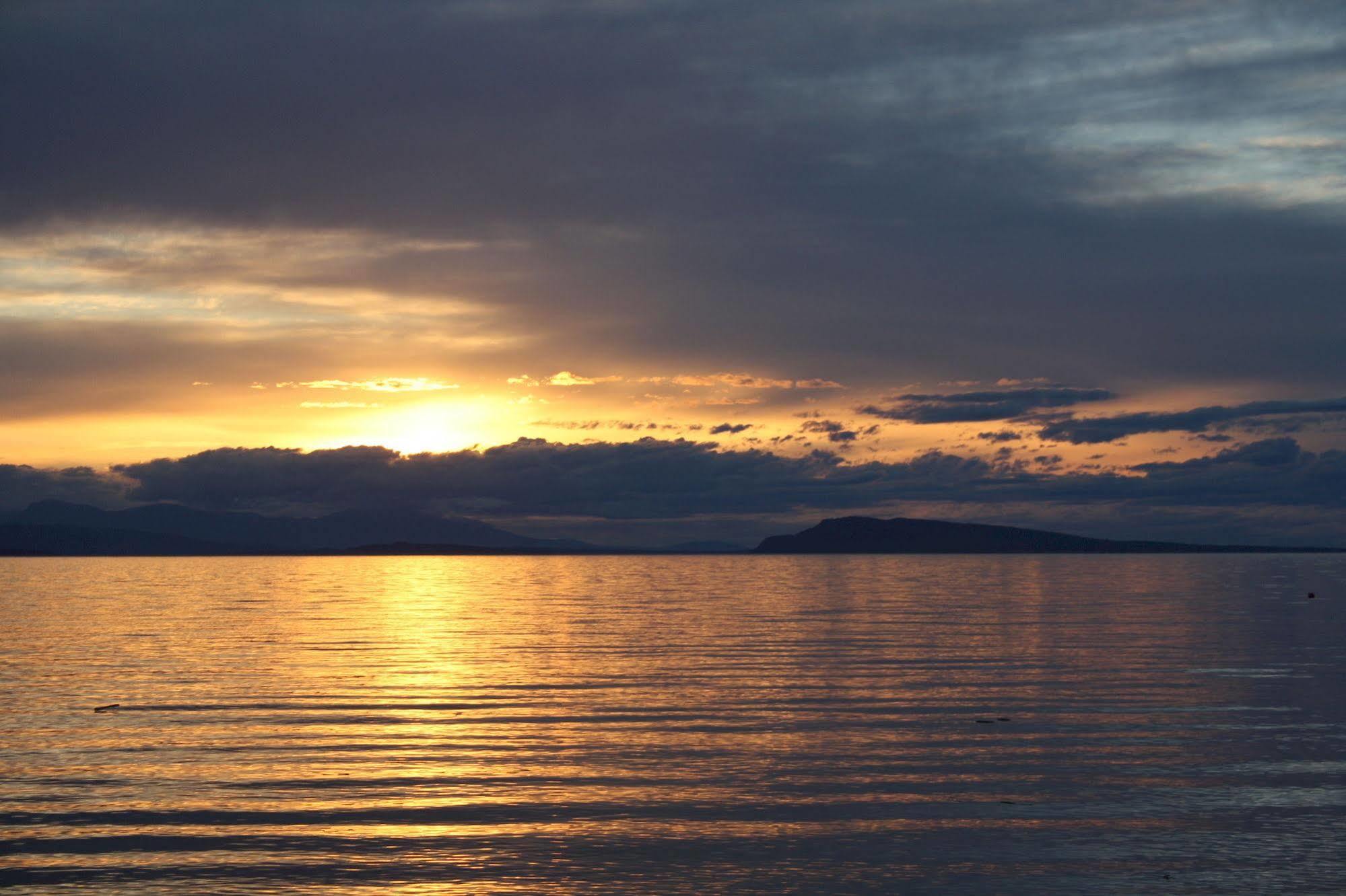 Sand Pebbles Inn Qualicum Beach Exteriér fotografie